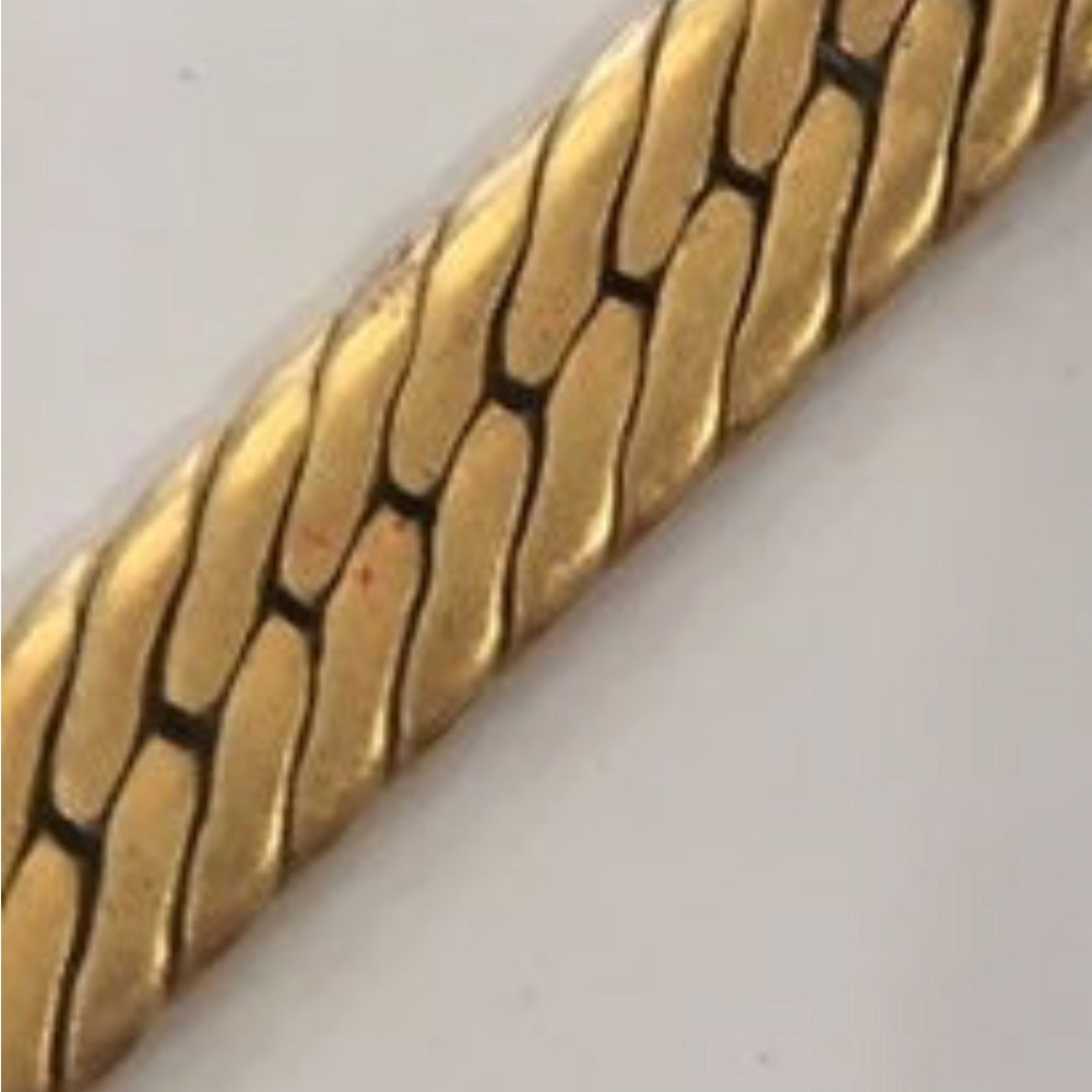 GIVENCHY Herringbone Gold Tone Chain Necklace - Picture 9 of 9